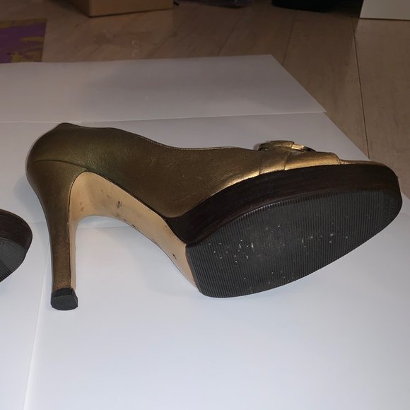 GUCCI GOLD PLATFORM HORSEBIT HEELS PUMPS OPEN-TOE 8.5 RARE! - Picture 7 of 8